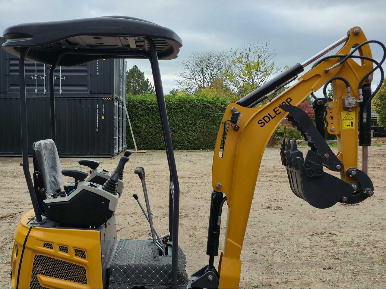 2025 - SDLANCH - SDLE18P - MINI EXCAVATOR - Мини багер: снимка 5 2025 - SDLANCH - SDLE18P - MINI EXCAVATOR - Мини багер: снимка 5