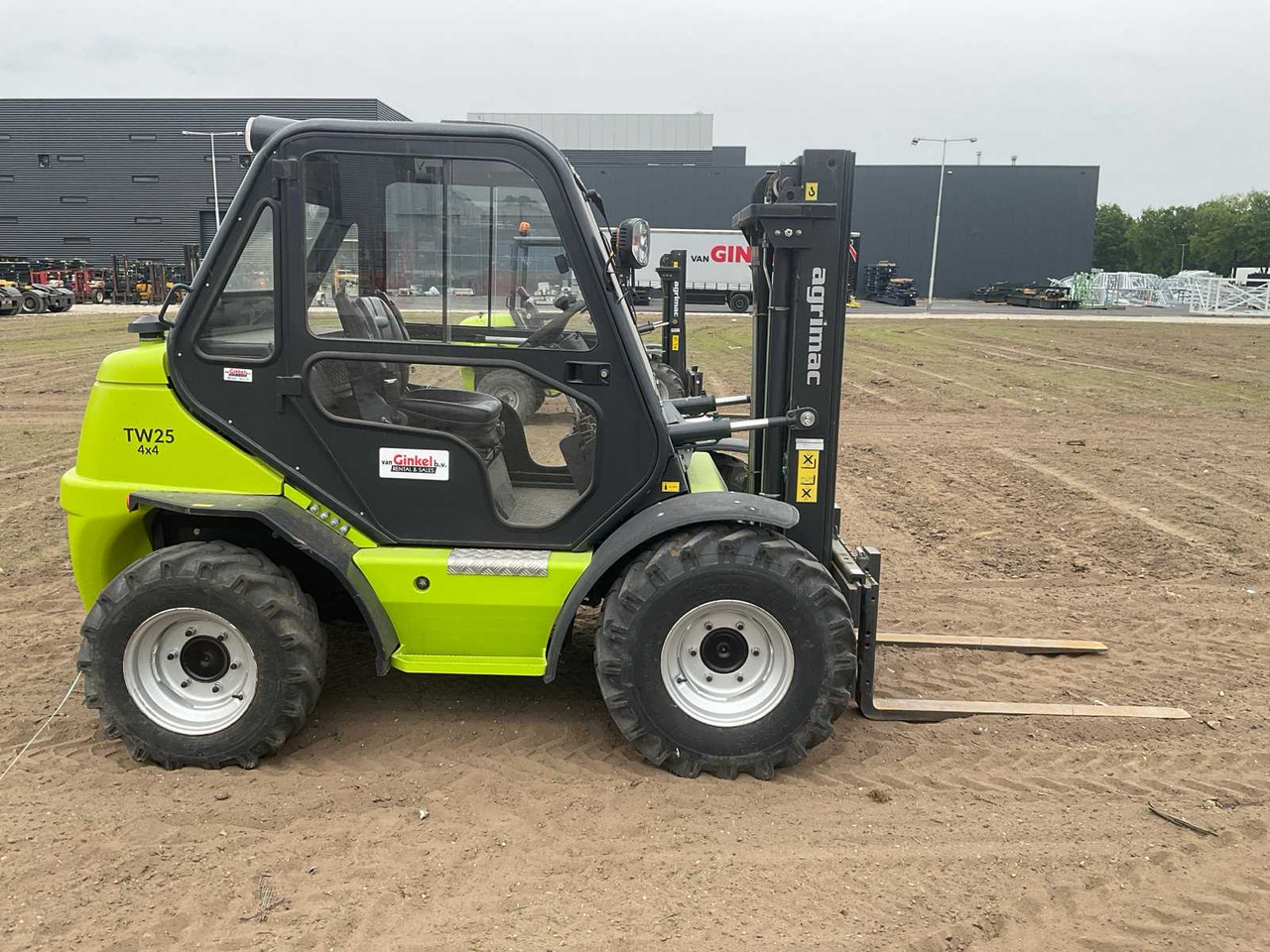 ARGIMAC TW25 4X4 ROUGH TERRAIN FORKLIFT - Мотокар: снимка 4 ARGIMAC TW25 4X4 ROUGH TERRAIN FORKLIFT - Мотокар: снимка 4