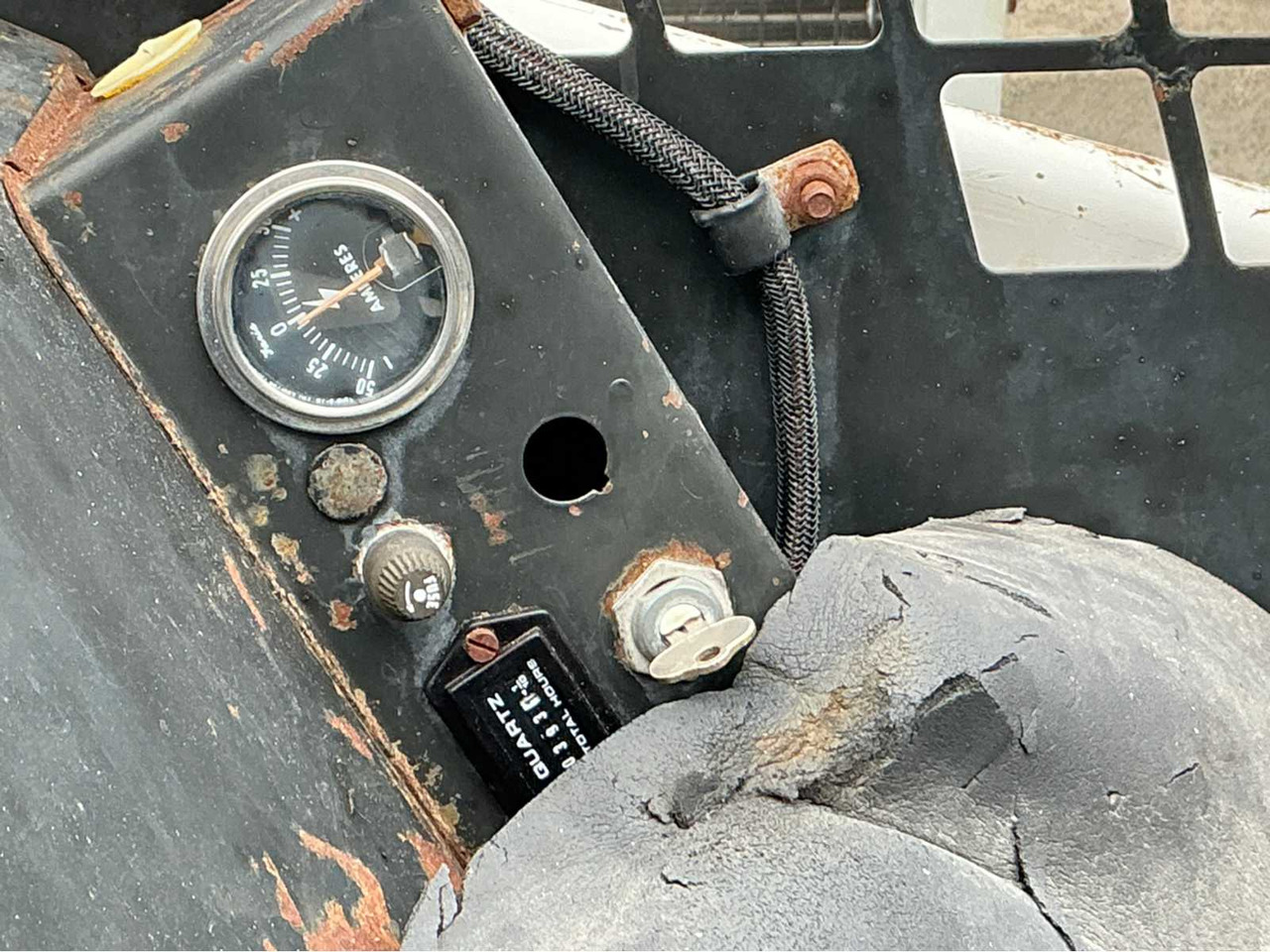 Мини верижен товарач BOBCAT 310 SKID STEER LOADER: снимка 11