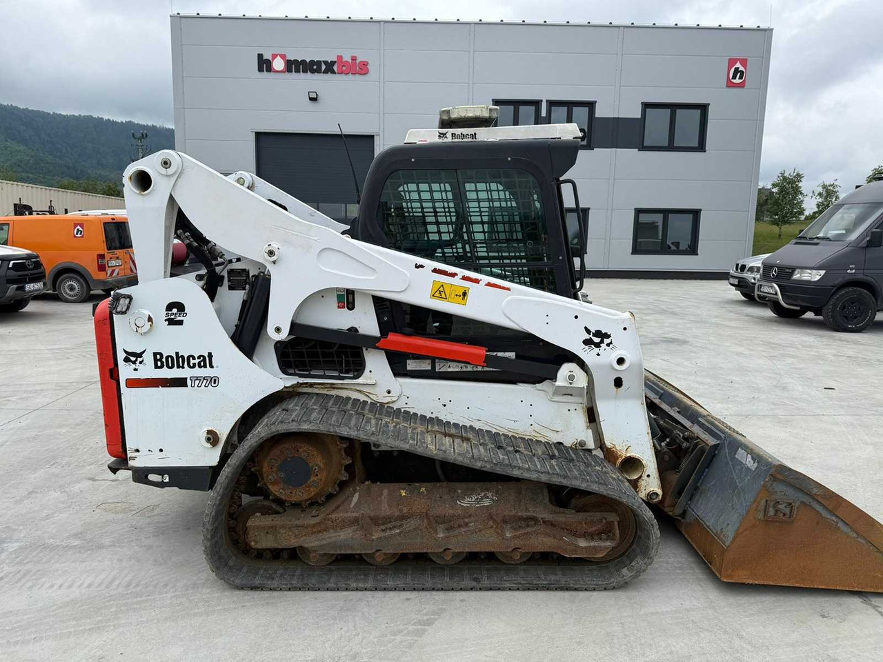 Мини верижен товарач BOBCAT T770 TRACK LOADER: снимка 8
