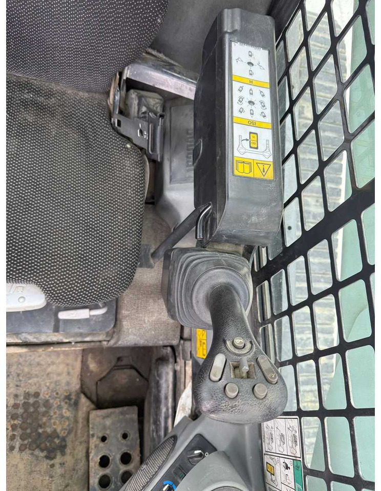 Мини верижен товарач BOBCAT T770 TRACK LOADER: снимка 16