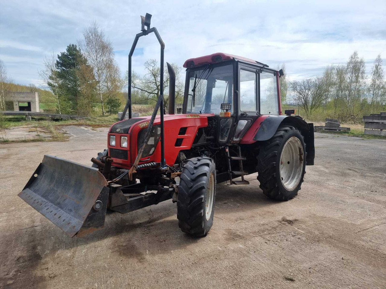 Belarus 1025.3 - Трактор: снимка 2 Belarus 1025.3 - Трактор: снимка 2