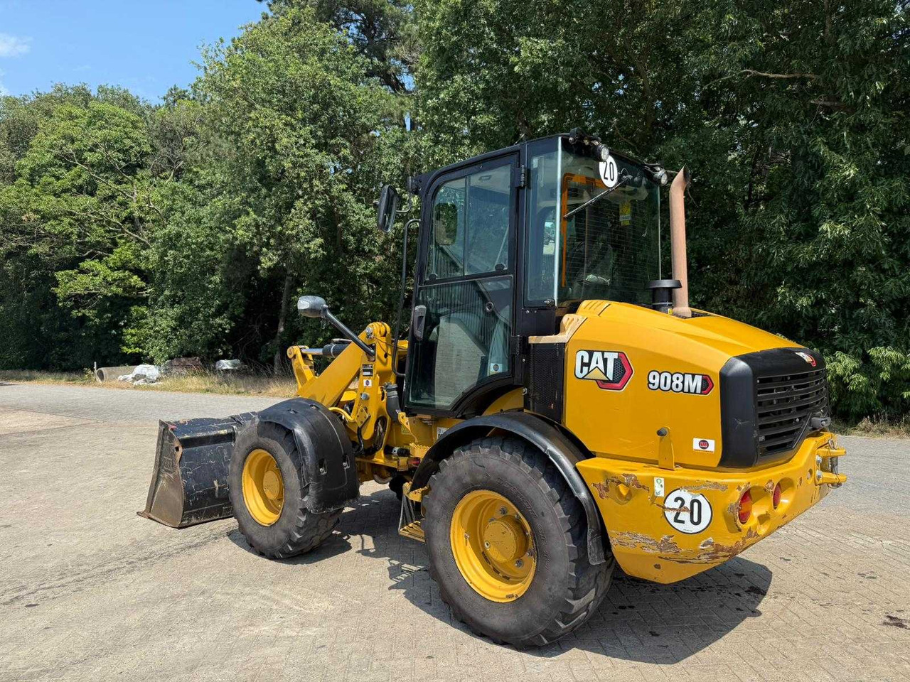 CAT 908M - Колесен товарач: снимка 3 CAT 908M - Колесен товарач: снимка 3