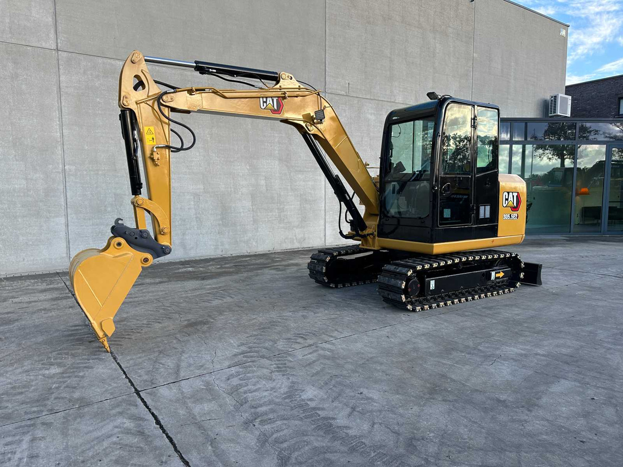 CATERPILLAR - 2015 - 305.5E2 - MIDI EXCAVATOR - Багер: снимка 1 CATERPILLAR - 2015 - 305.5E2 - MIDI EXCAVATOR - Багер: снимка 1