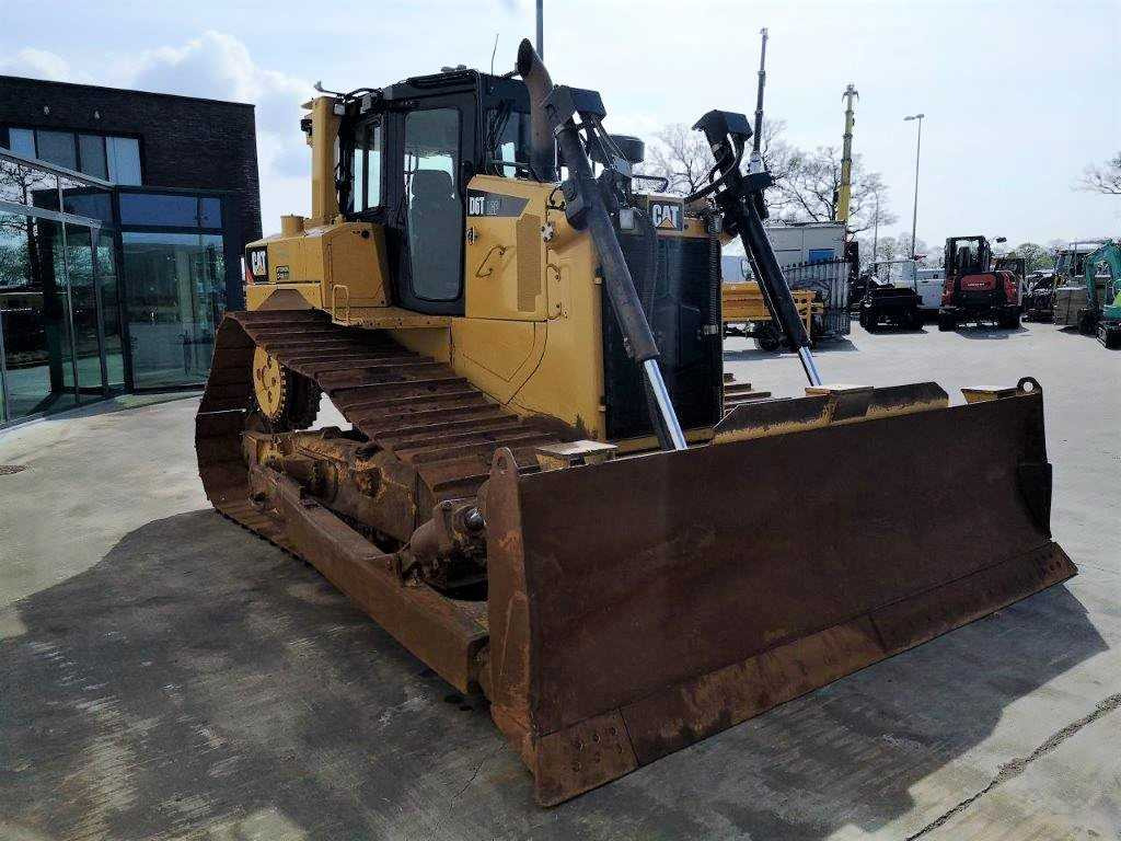 CATERPILLAR - 2015 - D6T LGP - BULLDOZER - Булдозер: снимка 4 CATERPILLAR - 2015 - D6T LGP - BULLDOZER - Булдозер: снимка 4