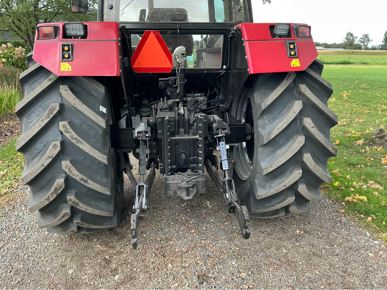 Case IH Maxxum 5150 - Трактор: снимка 5 Case IH Maxxum 5150 - Трактор: снимка 5