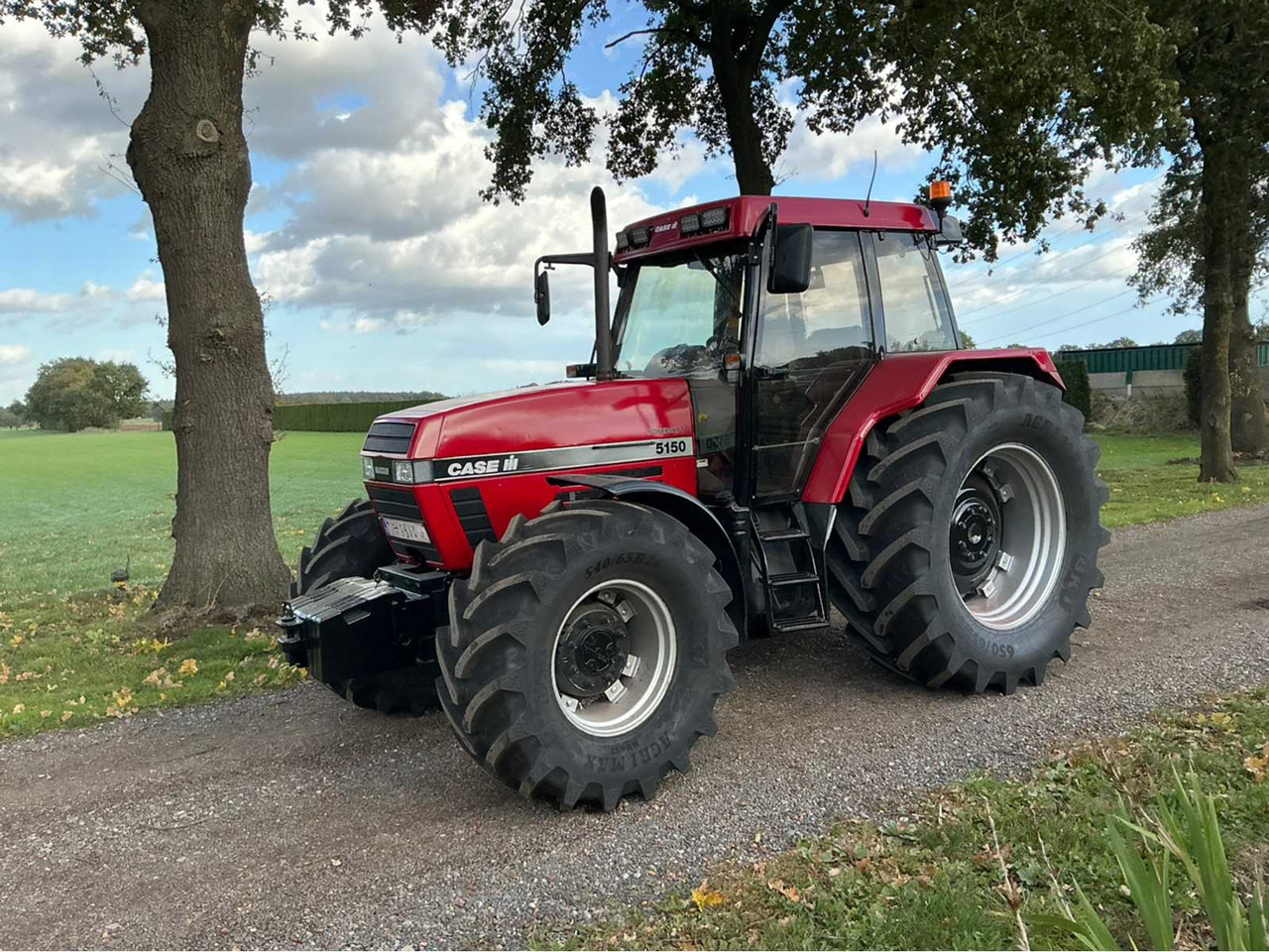 Case IH Maxxum 5150 - Трактор: снимка 1 Case IH Maxxum 5150 - Трактор: снимка 1