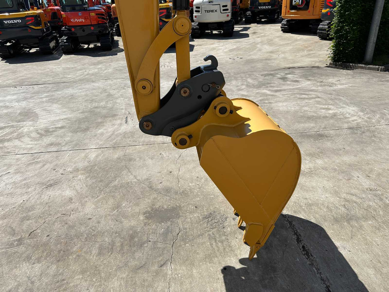 Верижен багер Caterpillar 305.5E2: снимка 11