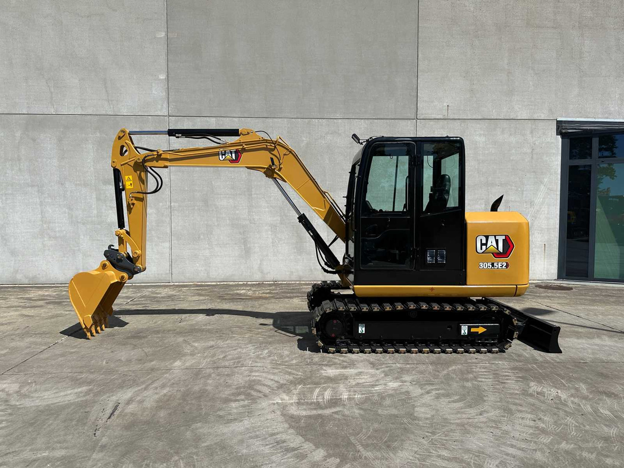 Верижен багер Caterpillar 305.5E2: снимка 7