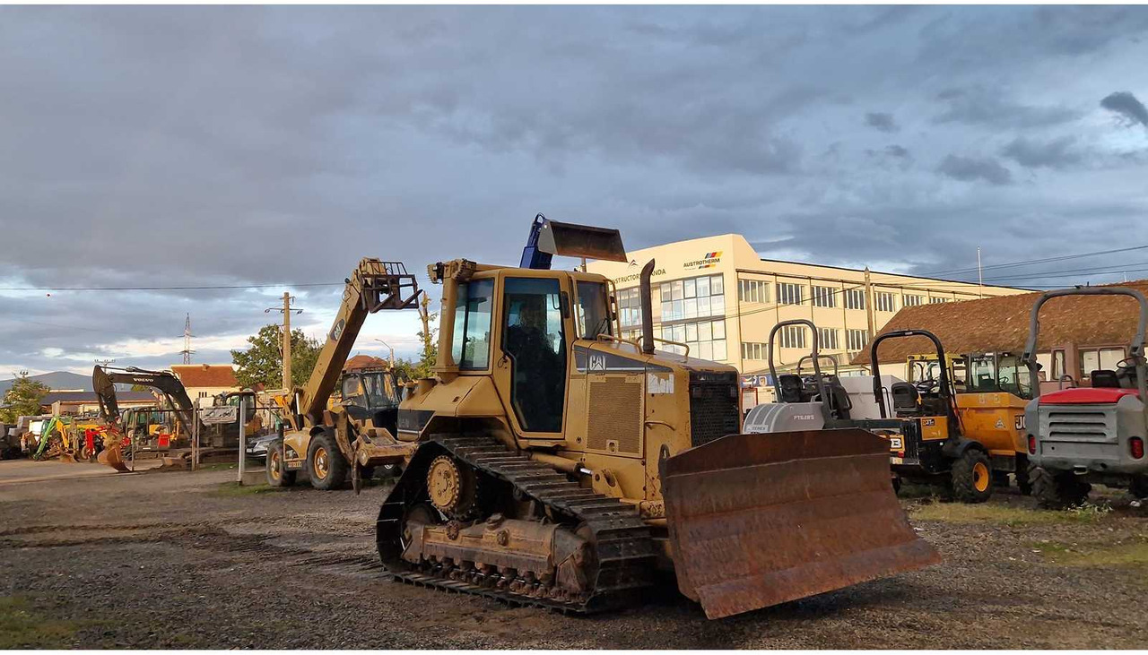 Caterpillar D5N - Булдозер: снимка 4 Caterpillar D5N - Булдозер: снимка 4