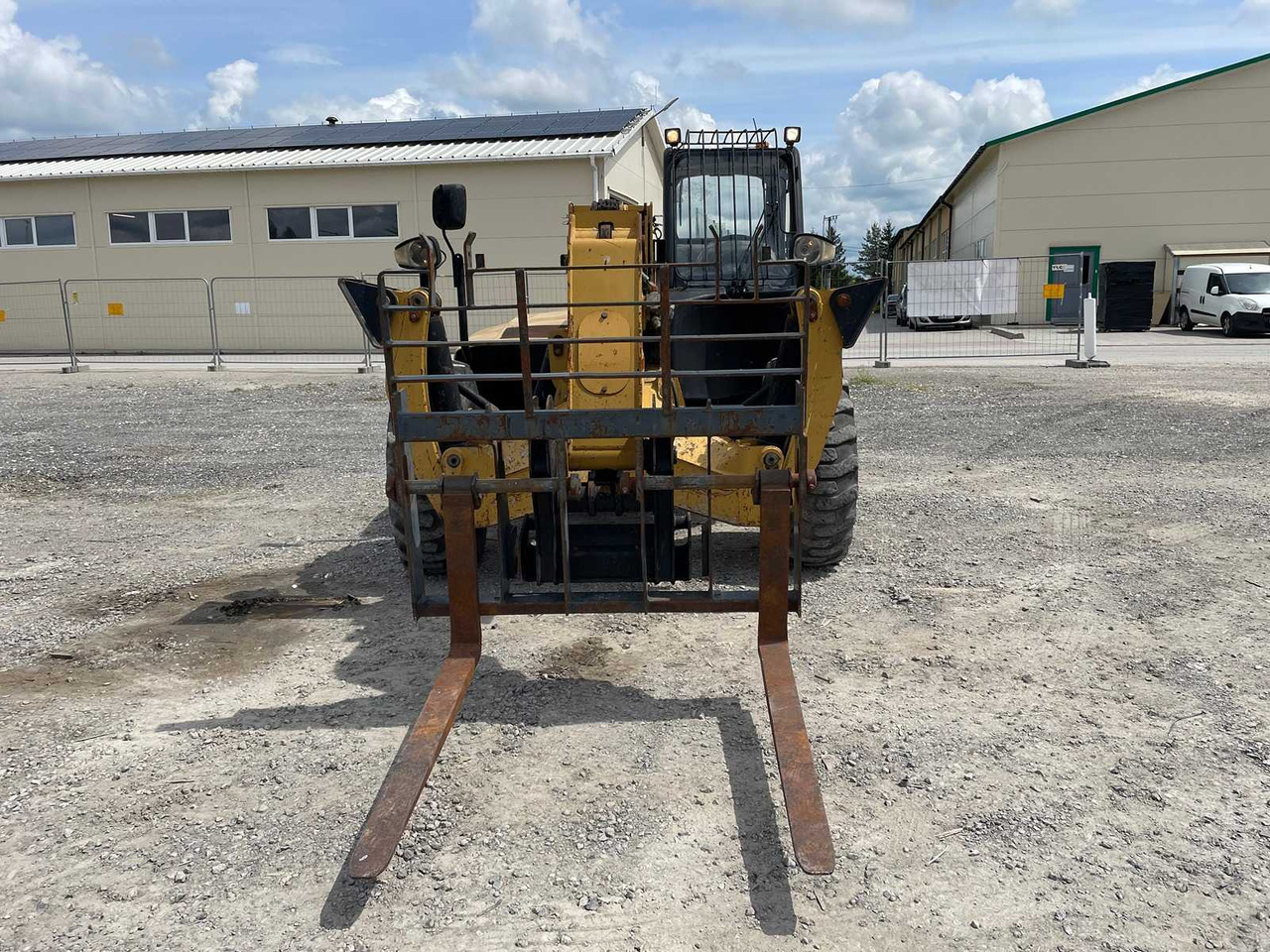 Caterpillar TH360B - Колесен товарач: снимка 3 Caterpillar TH360B - Колесен товарач: снимка 3