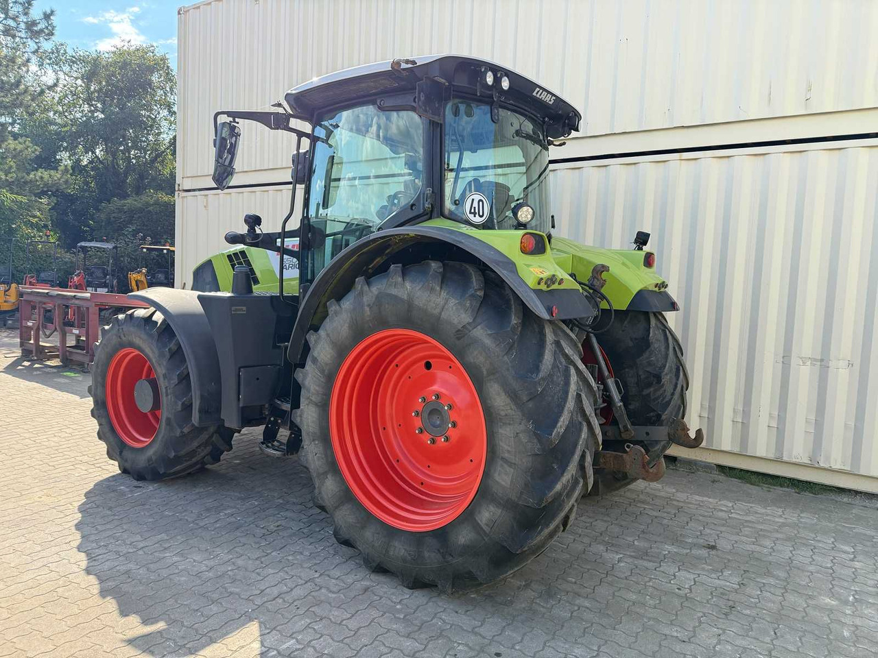 Claas Arion 650 - Трактор: снимка 3 Claas Arion 650 - Трактор: снимка 3