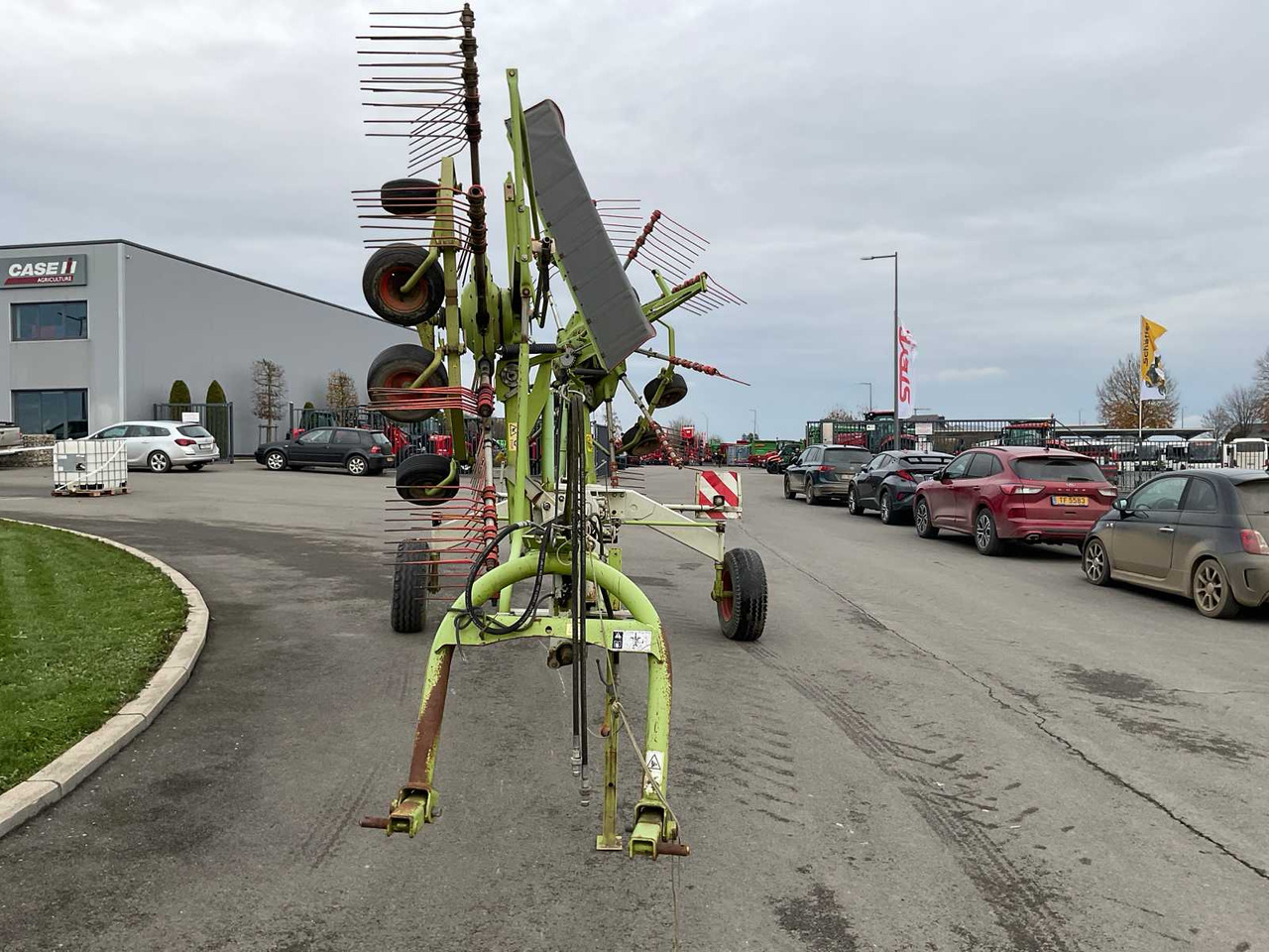 Claas Liner 1550 Twin - Машина за сено и фураж: снимка 2 Claas Liner 1550 Twin - Машина за сено и фураж: снимка 2