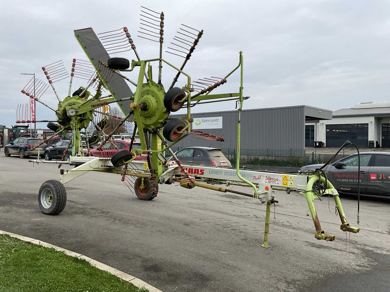 Claas Liner 1550 Twin - Машина за сено и фураж: снимка 1 Claas Liner 1550 Twin - Машина за сено и фураж: снимка 1