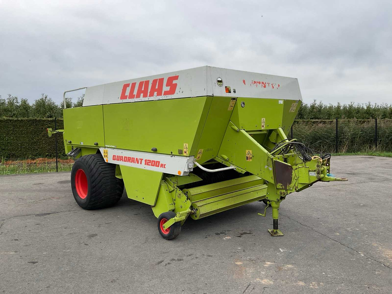 Claas Quadrant 1200 RC - Сламопреса за квадратни бали: снимка 1 Claas Quadrant 1200 RC - Сламопреса за квадратни бали: снимка 1