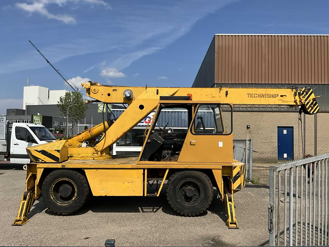 Demag - Автокран: снимка 2 Demag - Автокран: снимка 2