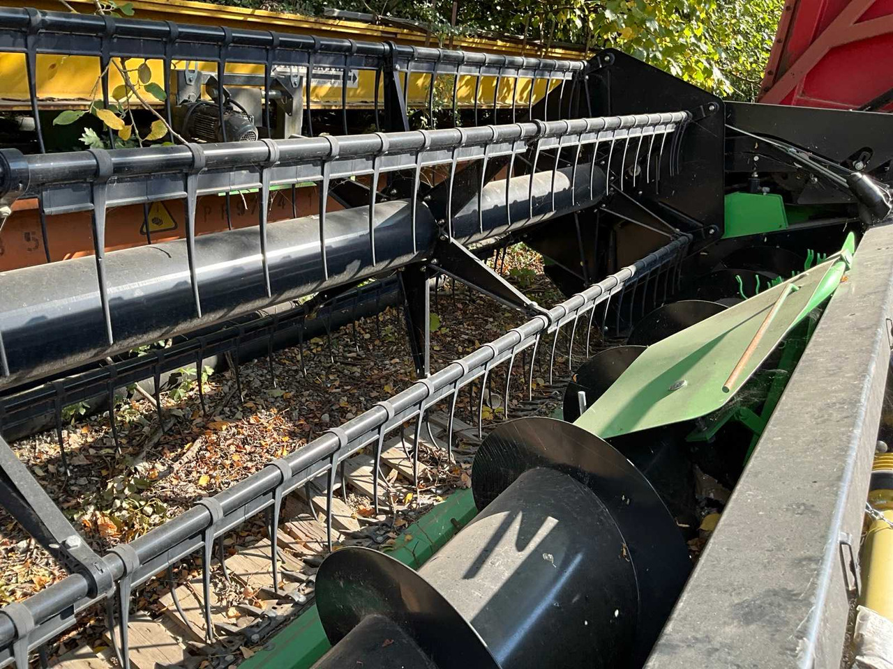 Deutz-Fahr 1133 - Комбайн: снимка 5 Deutz-Fahr 1133 - Комбайн: снимка 5