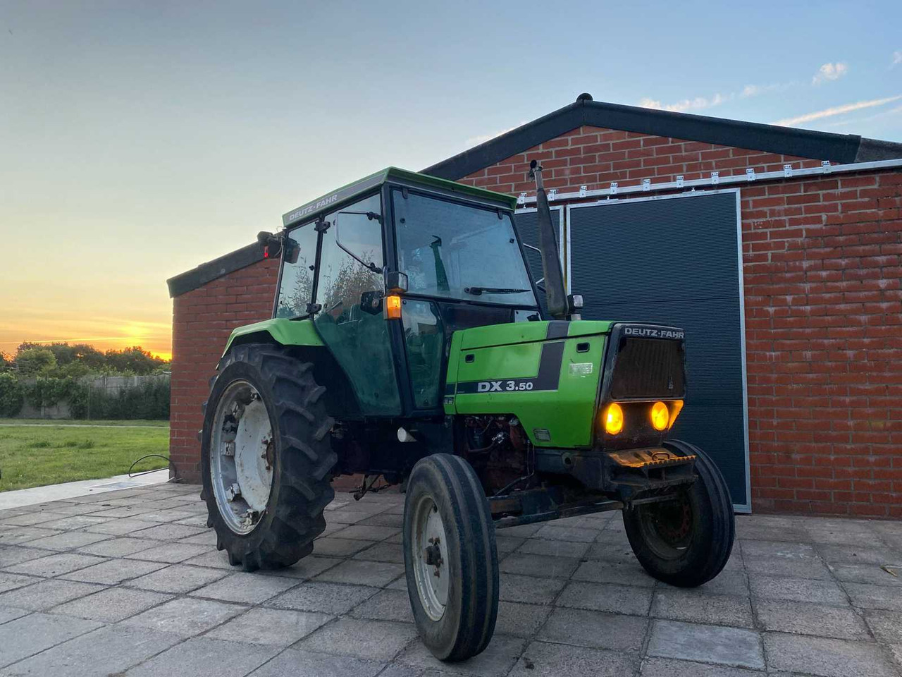 Deutz-Fahr DX3.50 - Трактор: снимка 2 Deutz-Fahr DX3.50 - Трактор: снимка 2