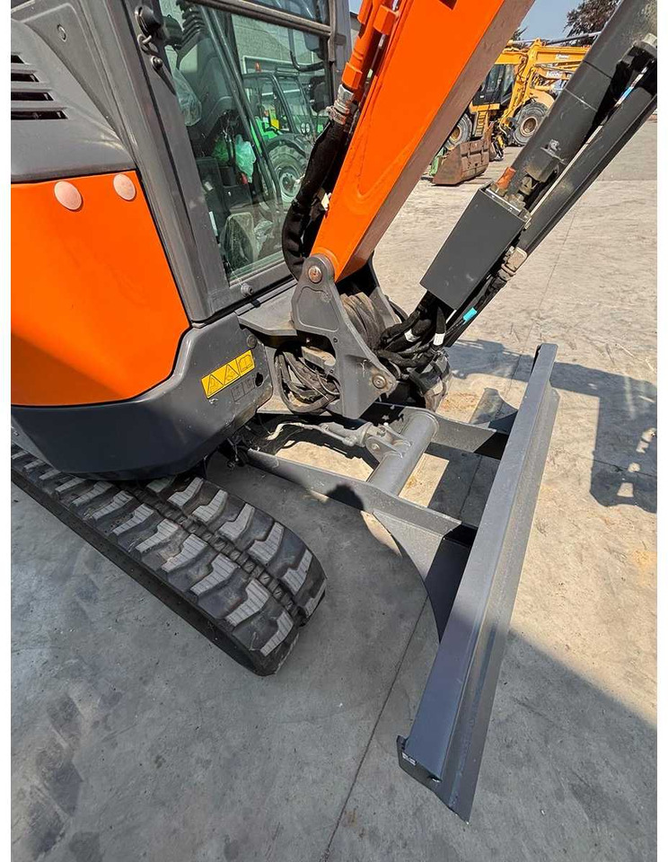 Develon DX27Z-7 - Мини багер: снимка 5 Develon DX27Z-7 - Мини багер: снимка 5
