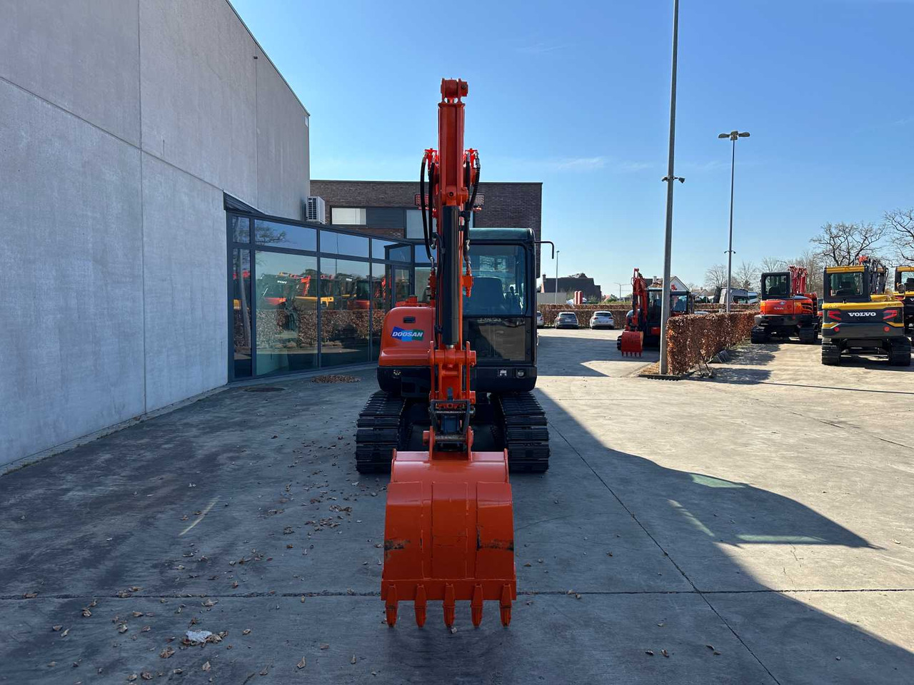 Doosan DX55-9C - Верижен багер: снимка 2 Doosan DX55-9C - Верижен багер: снимка 2