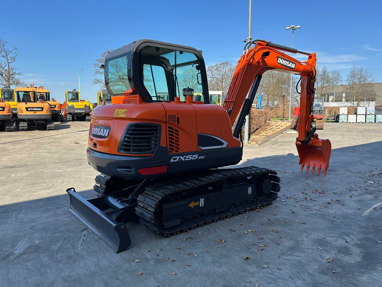 Doosan DX55-9C - Верижен багер: снимка 4 Doosan DX55-9C - Верижен багер: снимка 4