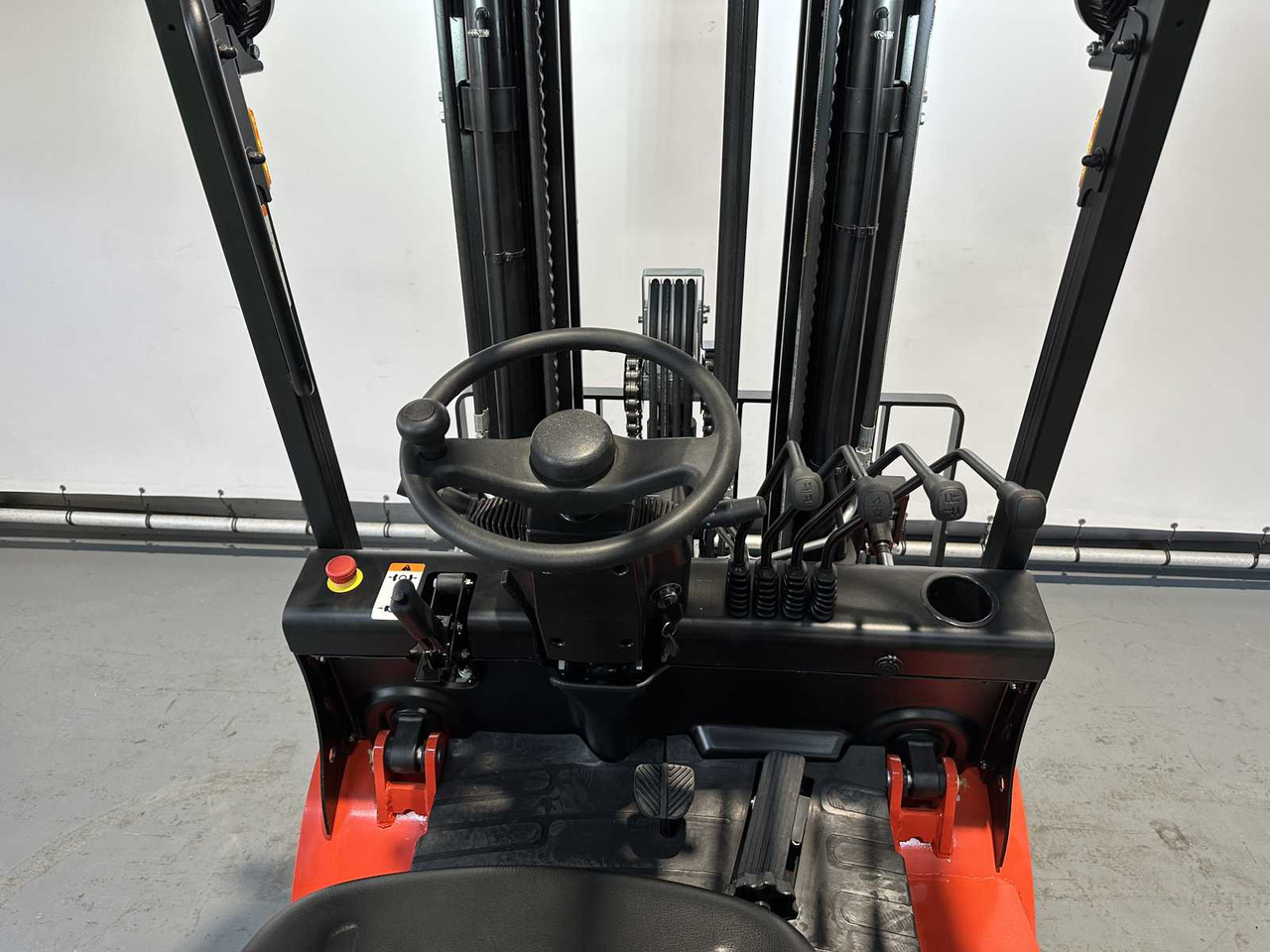 Мотокар EP - EFL 252 X - FORK POSITIONER, SIDESHIFT, TRIPLEX, FORKLIFT 2025: снимка 13 Мотокар EP - EFL 252 X - FORK POSITIONER, SIDESHIFT, TRIPLEX, FORKLIFT 2025: снимка 13