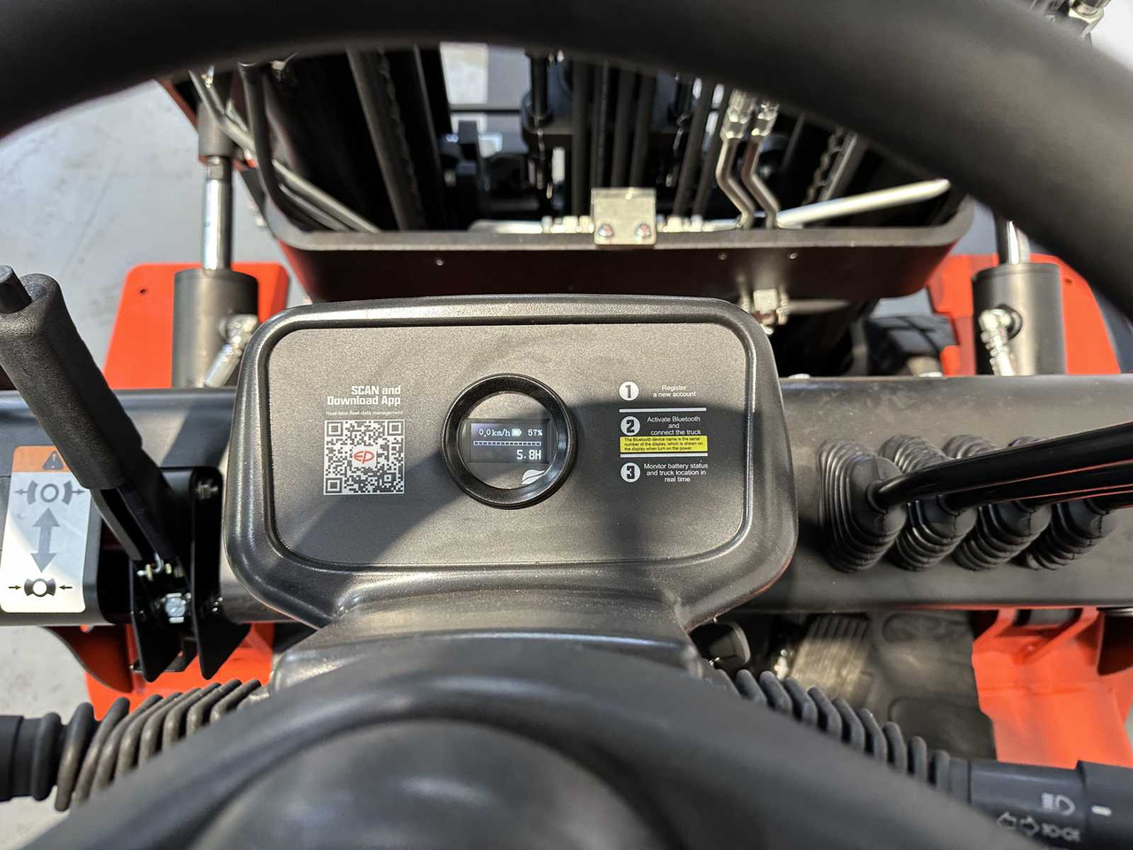 Мотокар EP - EFL 252 X - FORK POSITIONER, SIDESHIFT, TRIPLEX, FORKLIFT 2025: снимка 8 Мотокар EP - EFL 252 X - FORK POSITIONER, SIDESHIFT, TRIPLEX, FORKLIFT 2025: снимка 8