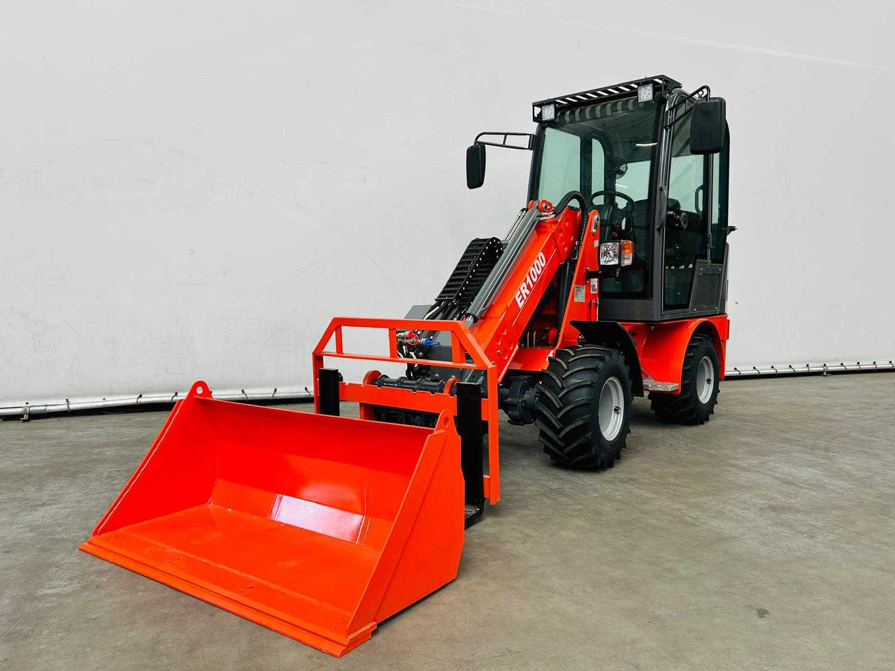EVERUN - 2025 - ER1000 - TELESCOPIC ARTICULATED WHEEL LOADER KUBOTA EURO5 - Колесен товарач: снимка 2 EVERUN - 2025 - ER1000 - TELESCOPIC ARTICULATED WHEEL LOADER KUBOTA EURO5 - Колесен товарач: снимка 2