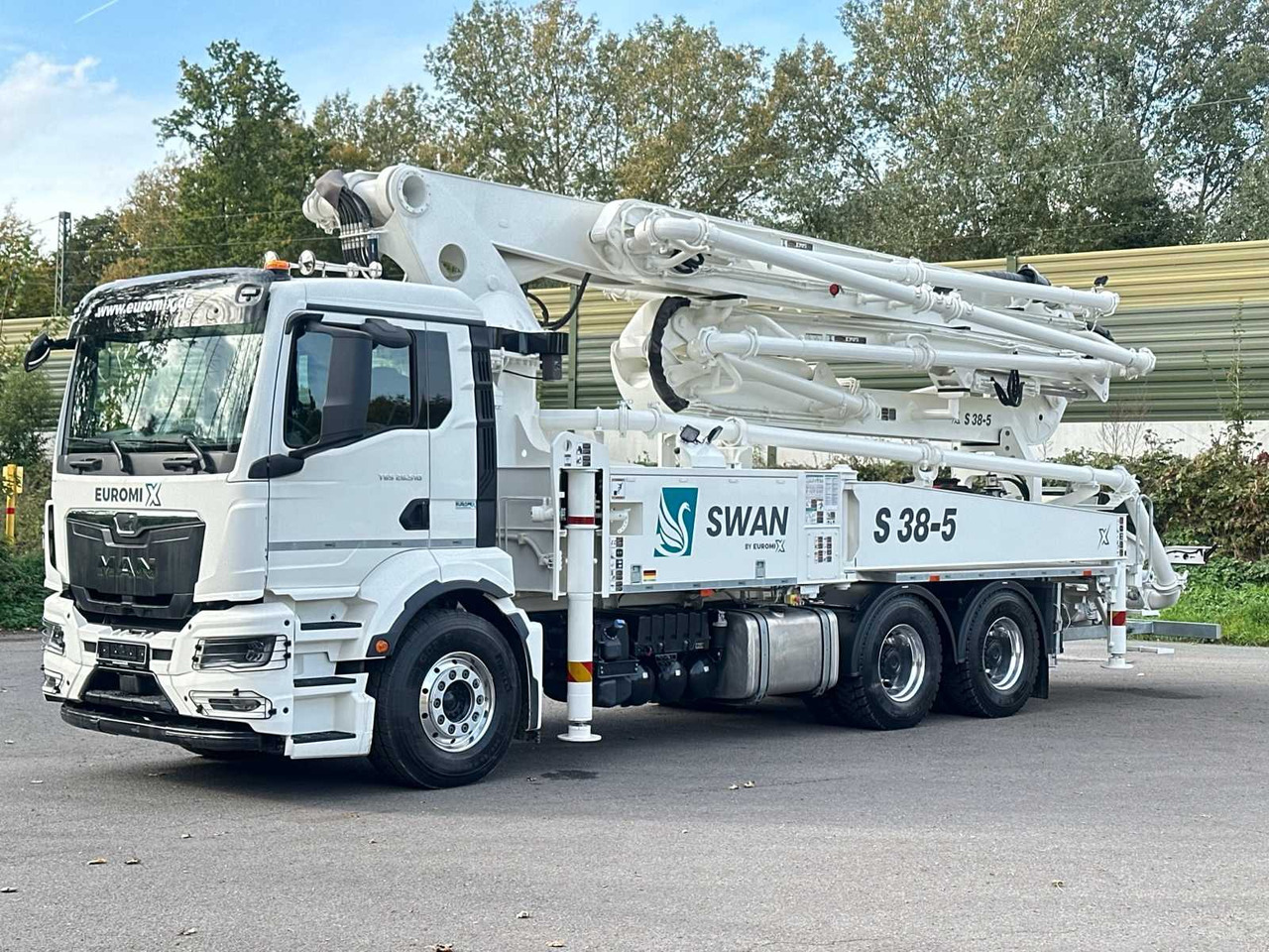 Euromix SWAN 38 / Z-38/125-XArme 5 - Стационарна бетон помпа: снимка 2 Euromix SWAN 38 / Z-38/125-XArme 5 - Стационарна бетон помпа: снимка 2