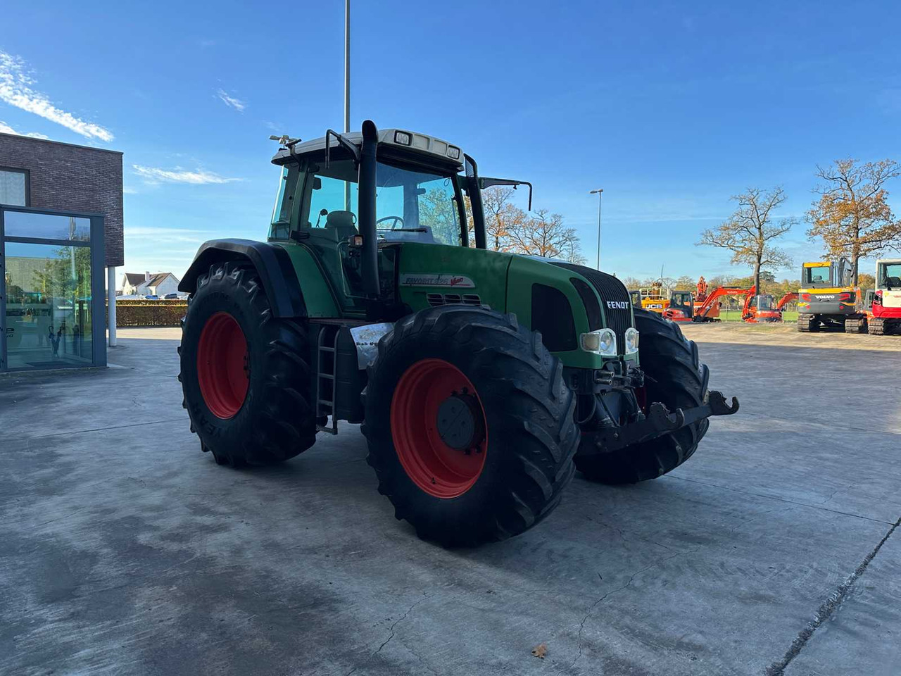 FENDT - 2002 - 926 - FOUR-WHEEL DRIVE AGRICULTURAL TRACTOR - Трактор: снимка 3 FENDT - 2002 - 926 - FOUR-WHEEL DRIVE AGRICULTURAL TRACTOR - Трактор: снимка 3