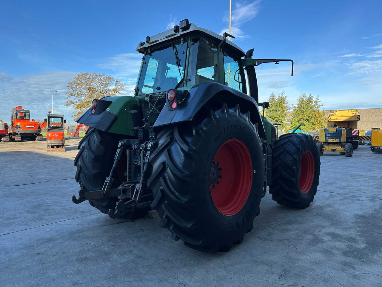 FENDT - 2002 - 926 - FOUR-WHEEL DRIVE AGRICULTURAL TRACTOR - Трактор: снимка 5 FENDT - 2002 - 926 - FOUR-WHEEL DRIVE AGRICULTURAL TRACTOR - Трактор: снимка 5