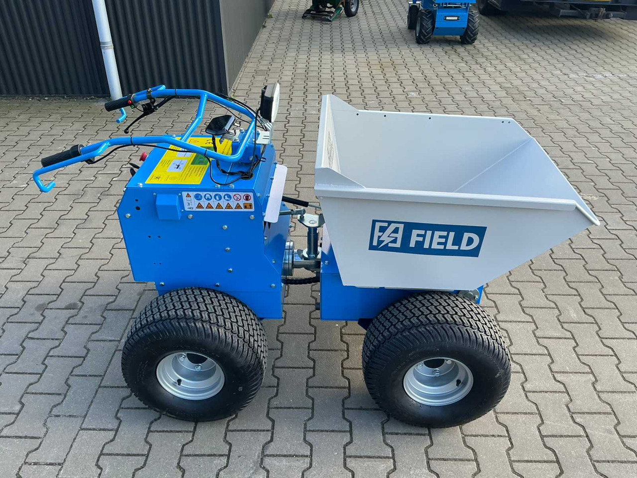 Мини самосвал FIELD D300ENP ELECTRIC ARTICULATED DUMPER: снимка 6 Мини самосвал FIELD D300ENP ELECTRIC ARTICULATED DUMPER: снимка 6