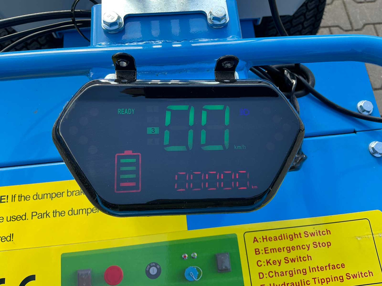 Мини самосвал FIELD D300ENP ELECTRIC ARTICULATED DUMPER: снимка 27 Мини самосвал FIELD D300ENP ELECTRIC ARTICULATED DUMPER: снимка 27