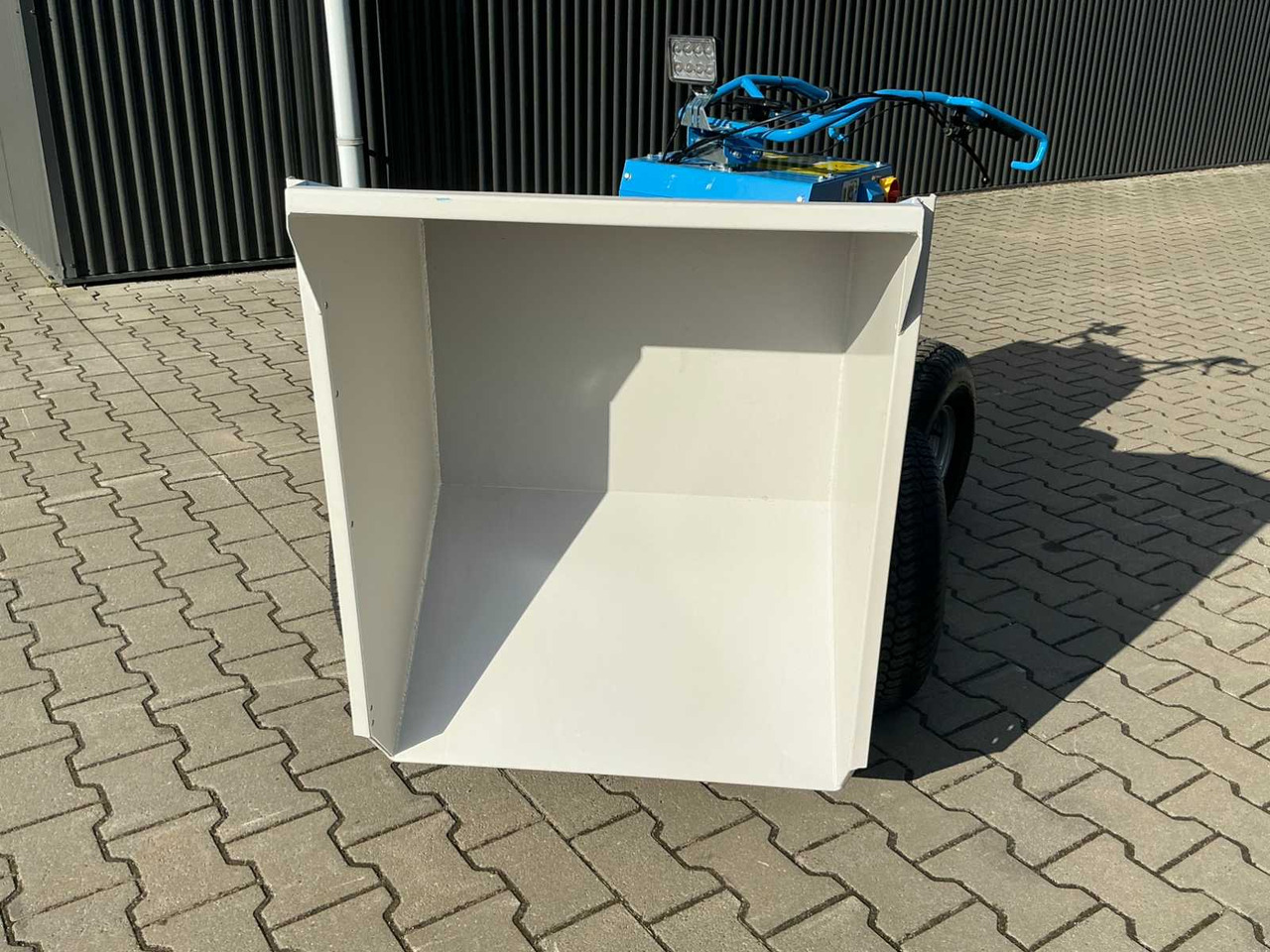 Мини самосвал FIELD D300ENP ELECTRIC ARTICULATED DUMPER: снимка 24 Мини самосвал FIELD D300ENP ELECTRIC ARTICULATED DUMPER: снимка 24