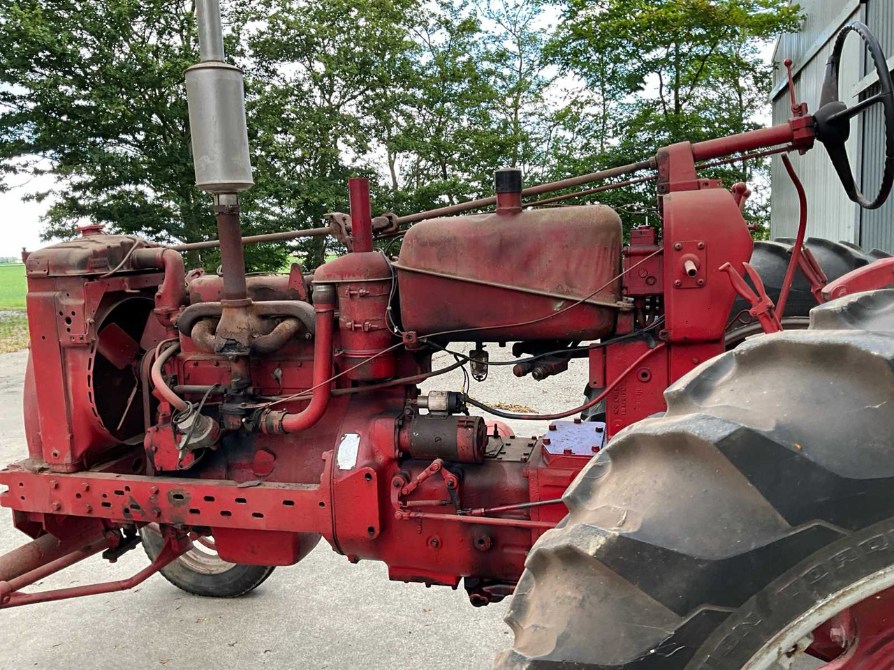 Трактор Farmall 400 “Benzine”: снимка 7