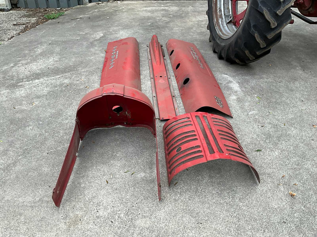 Трактор Farmall 400 “Benzine”: снимка 22
