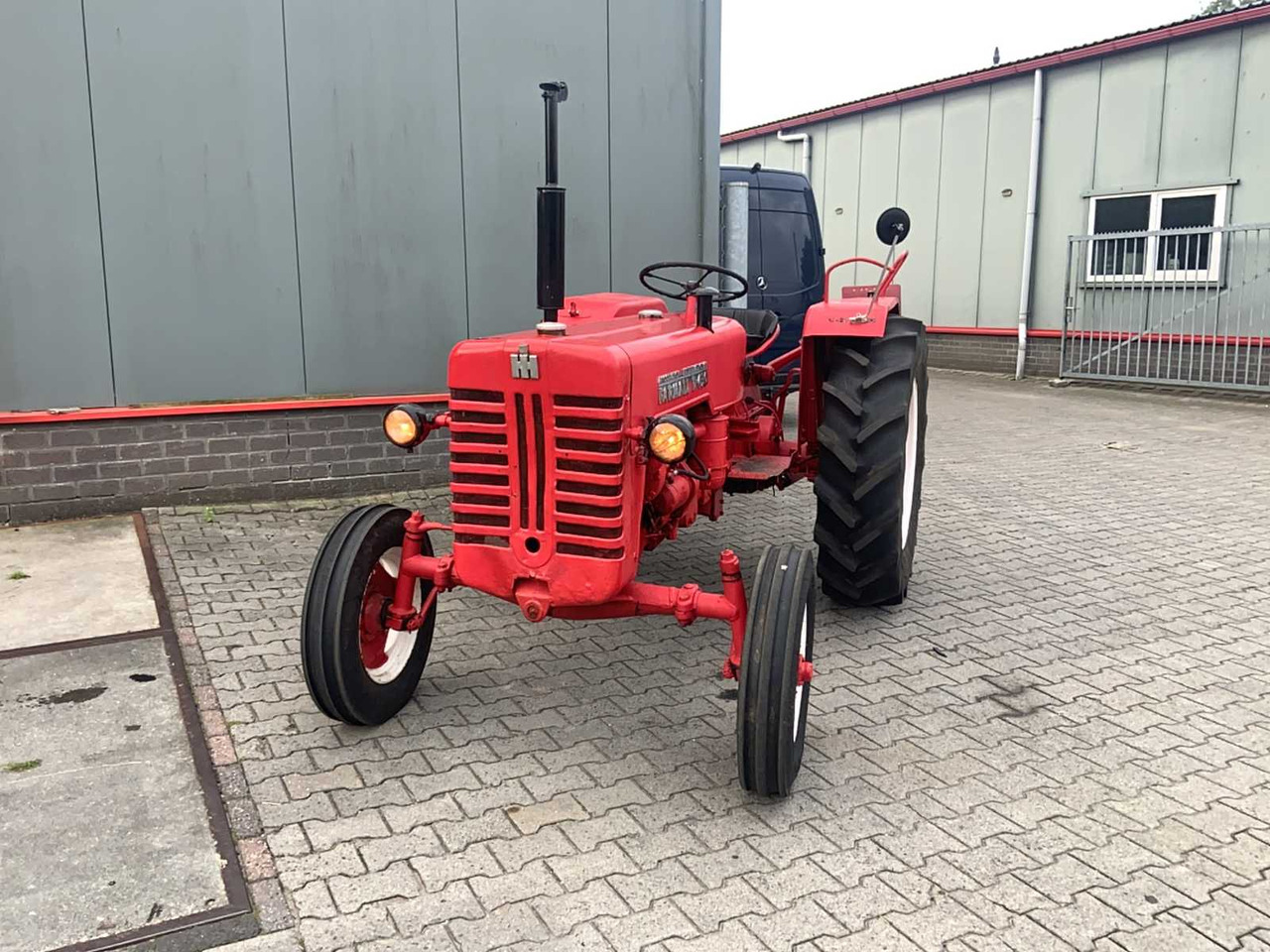Farmall D-430 - Трактор: снимка 2 Farmall D-430 - Трактор: снимка 2