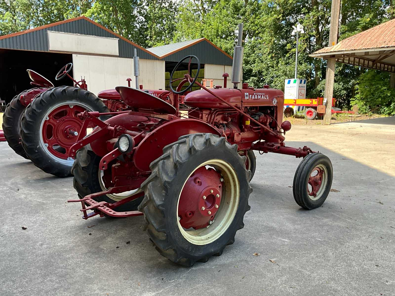 Farmall Farmall Super A “Benzine” - Трактор: снимка 3 Farmall Farmall Super A “Benzine” - Трактор: снимка 3