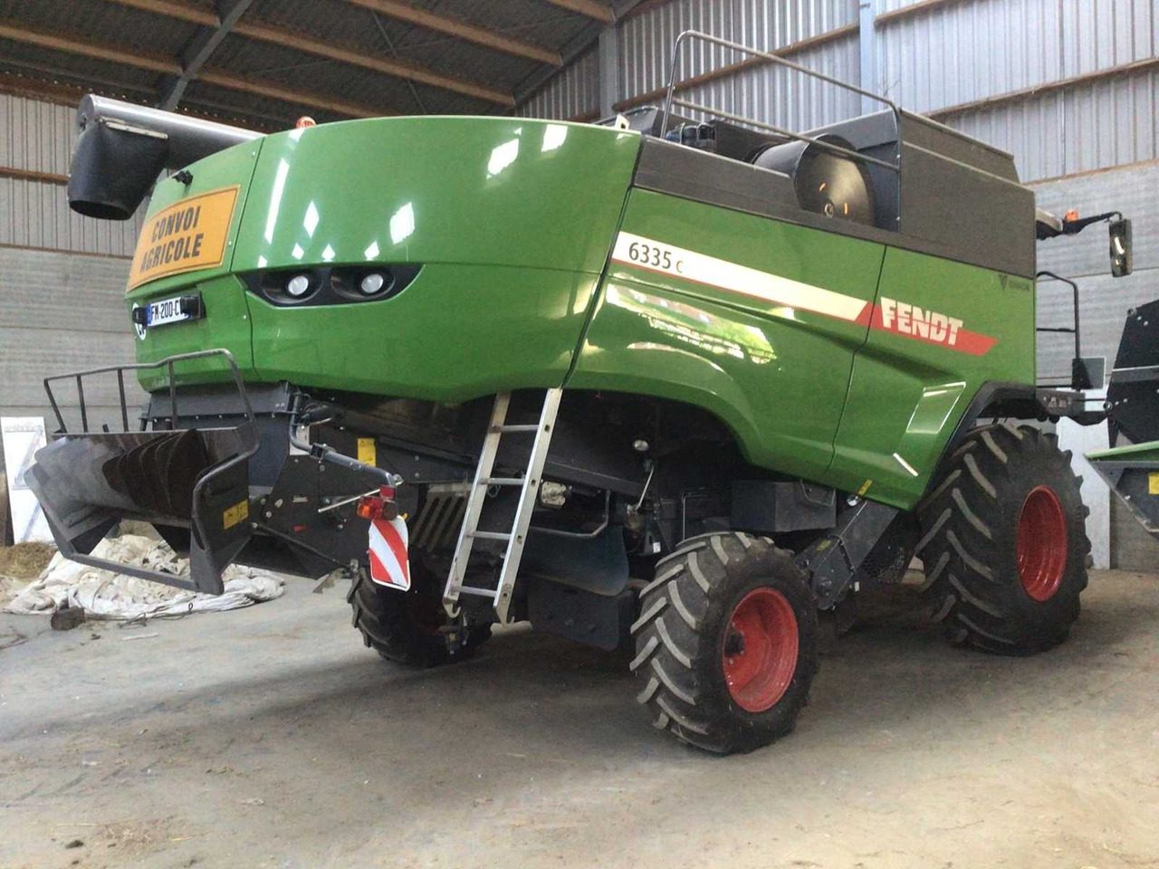 Fendt 6335C - Зърнокомбайн: снимка 4 Fendt 6335C - Зърнокомбайн: снимка 4