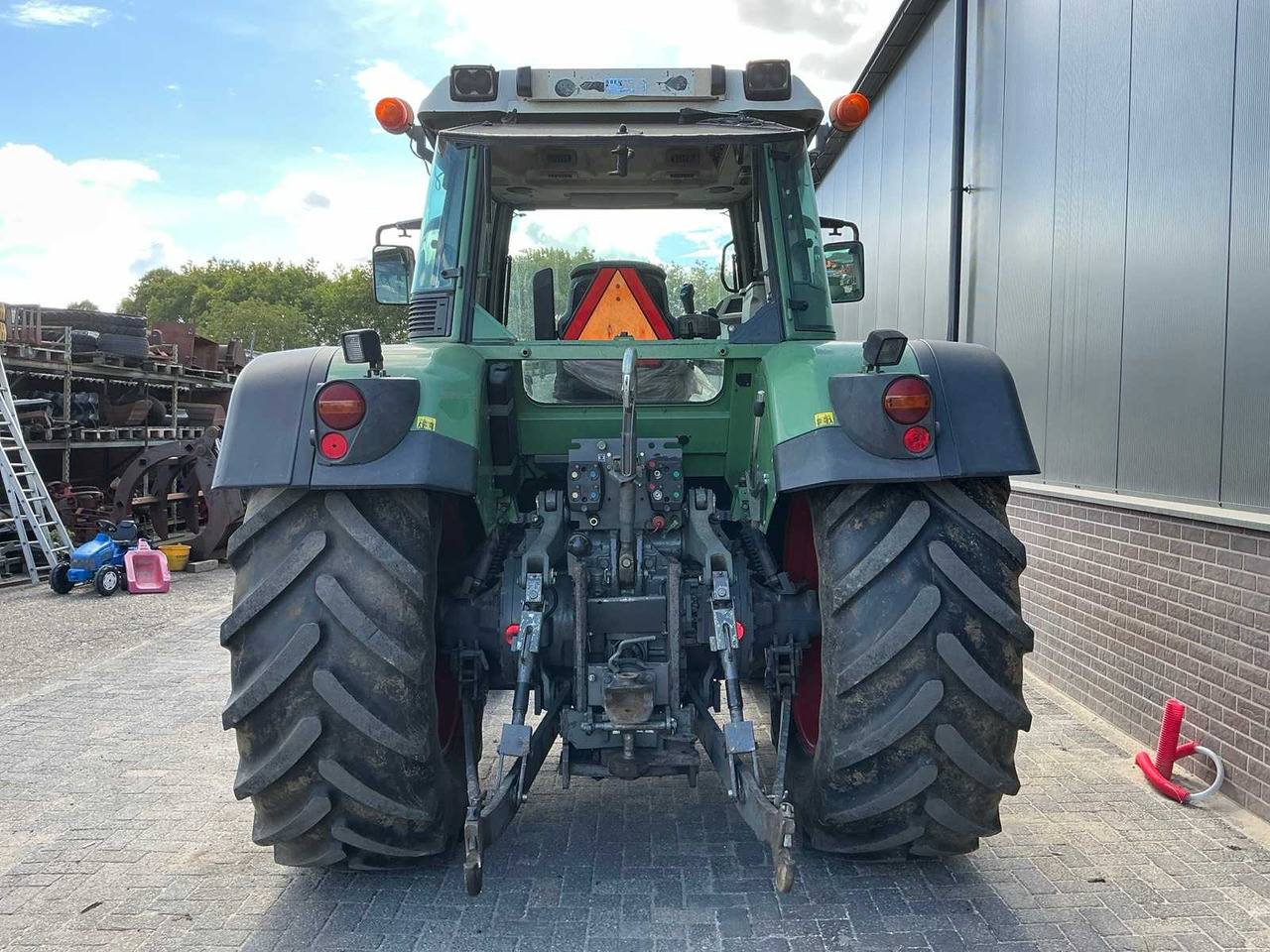 Fendt 716 Vario - Трактор: снимка 4 Fendt 716 Vario - Трактор: снимка 4