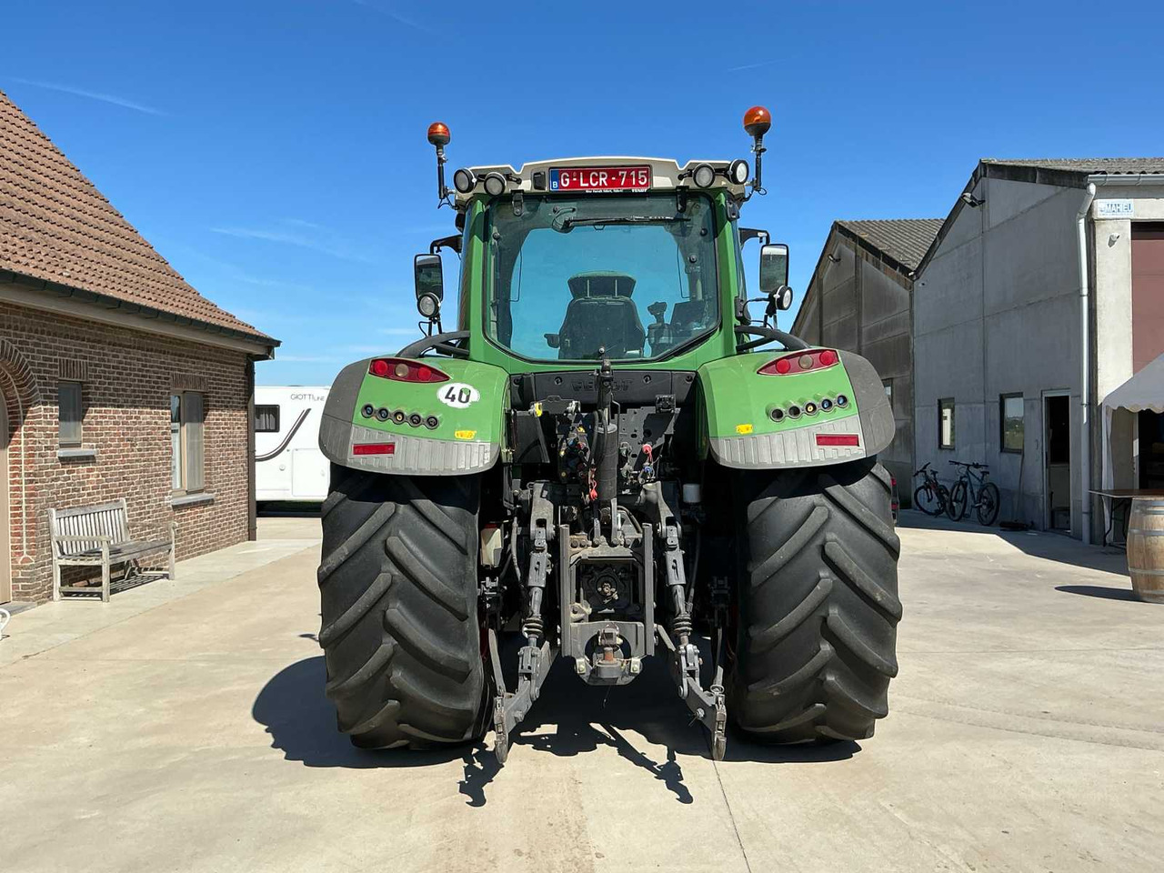 Fendt 720 Vario Profi Plus - Трактор: снимка 4 Fendt 720 Vario Profi Plus - Трактор: снимка 4