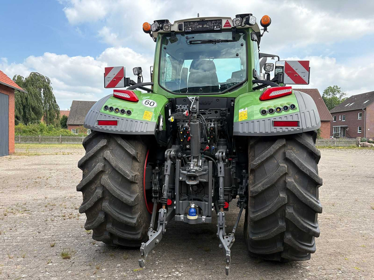 Fendt 728 Vario Gen7 Profi+ Setting2 - Трактор: снимка 4 Fendt 728 Vario Gen7 Profi+ Setting2 - Трактор: снимка 4