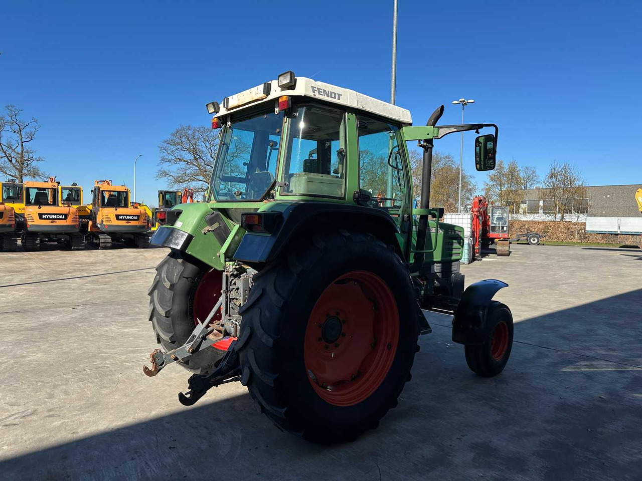 Fendt Farmer 308C - Трактор: снимка 4 Fendt Farmer 308C - Трактор: снимка 4