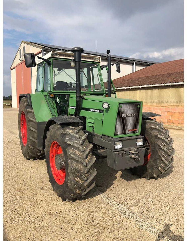 Fendt favorit 615 lsa turbomatik e - Трактор: снимка 5 Fendt favorit 615 lsa turbomatik e - Трактор: снимка 5