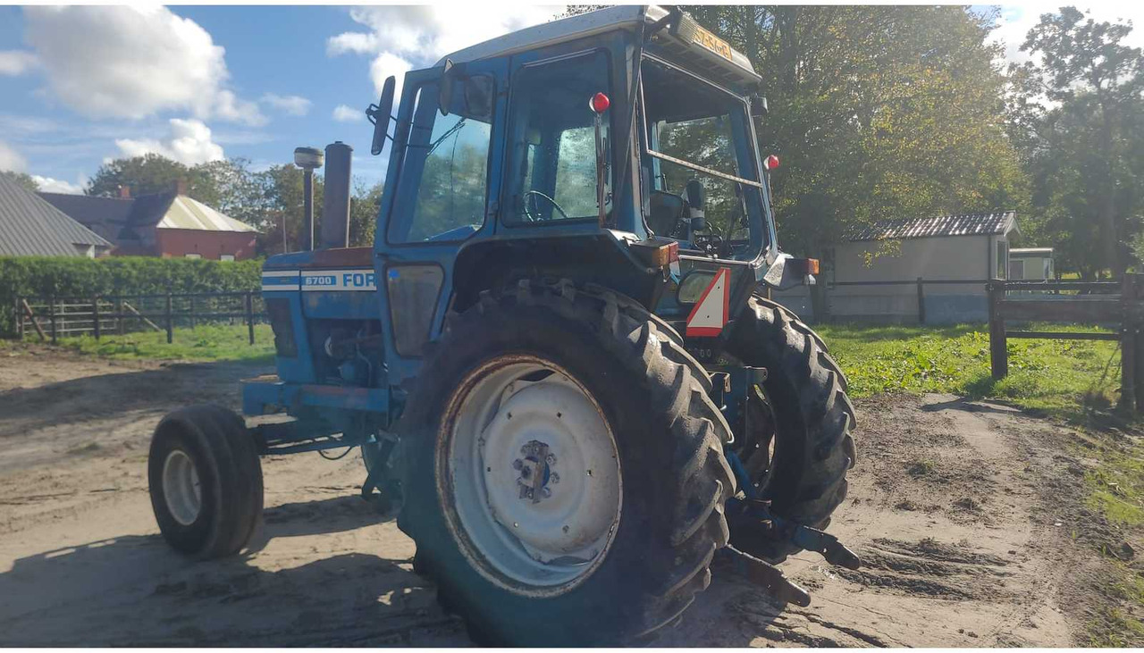Ford 6700 - Трактор: снимка 5 Ford 6700 - Трактор: снимка 5