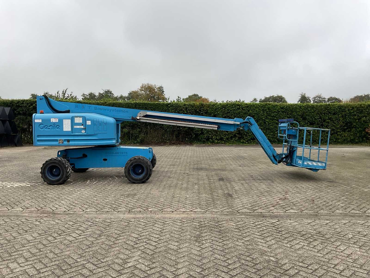 Genie S-45 - Работна площадка: снимка 5 Genie S-45 - Работна площадка: снимка 5