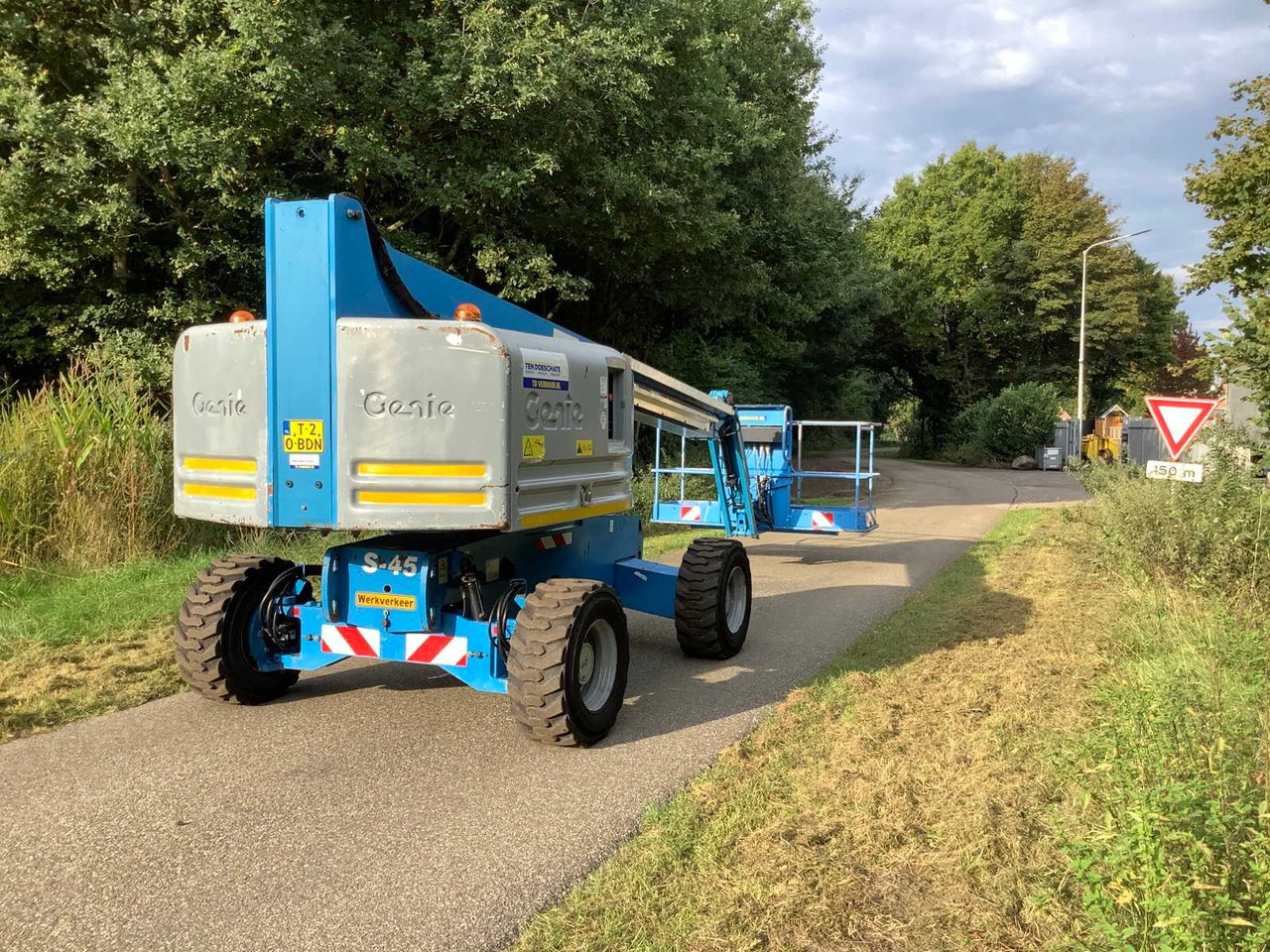 Genie S45 - Работна площадка: снимка 3 Genie S45 - Работна площадка: снимка 3