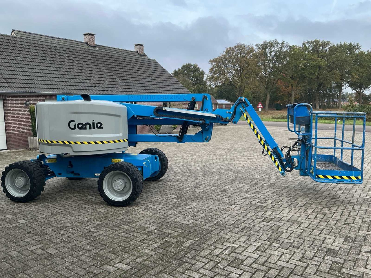 Genie Z-45/25J - Работна площадка: снимка 3 Genie Z-45/25J - Работна площадка: снимка 3