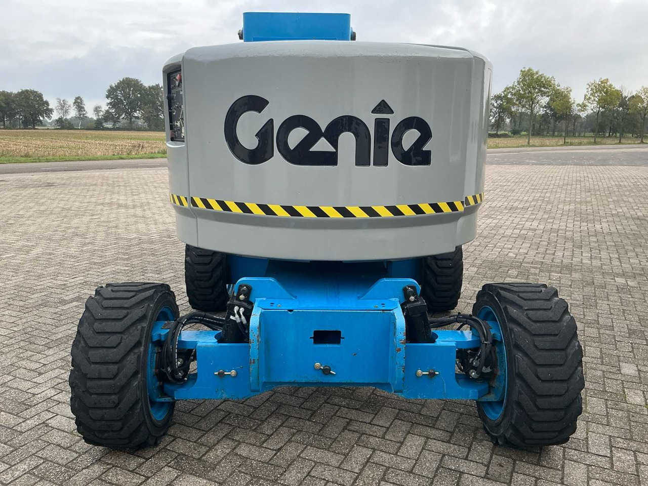 Genie Z-45/25J - Работна площадка: снимка 4 Genie Z-45/25J - Работна площадка: снимка 4