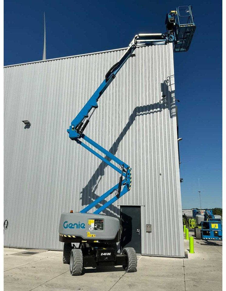 Работна площадка Genie Z-45 FE/DC: снимка 13